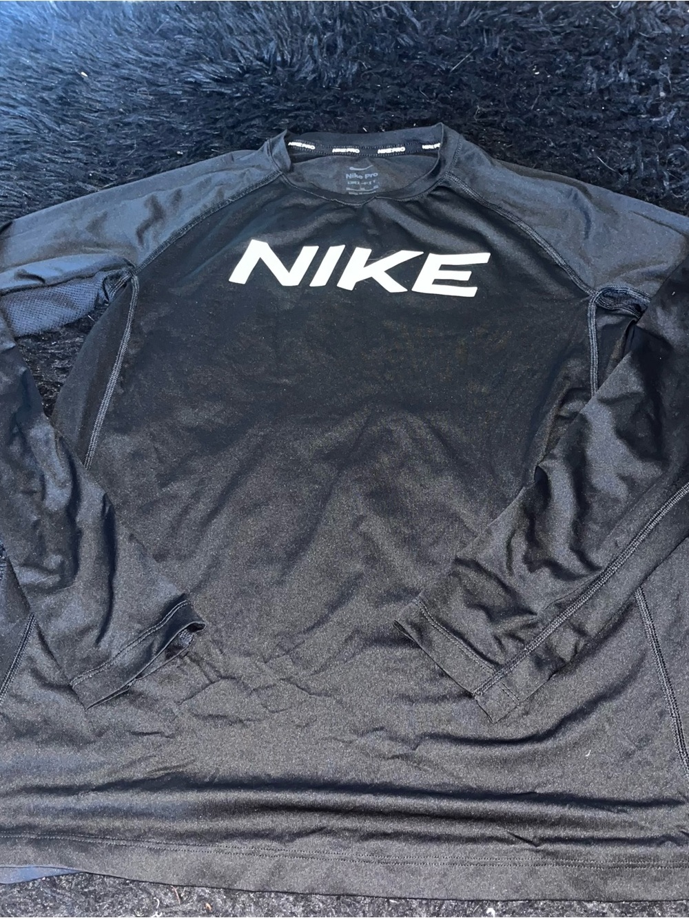Nike Men's Black Long-Sleeve Performance Shirt